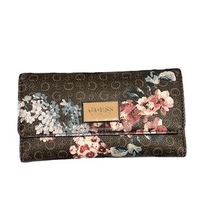 Guess Tri- Fold Wallet